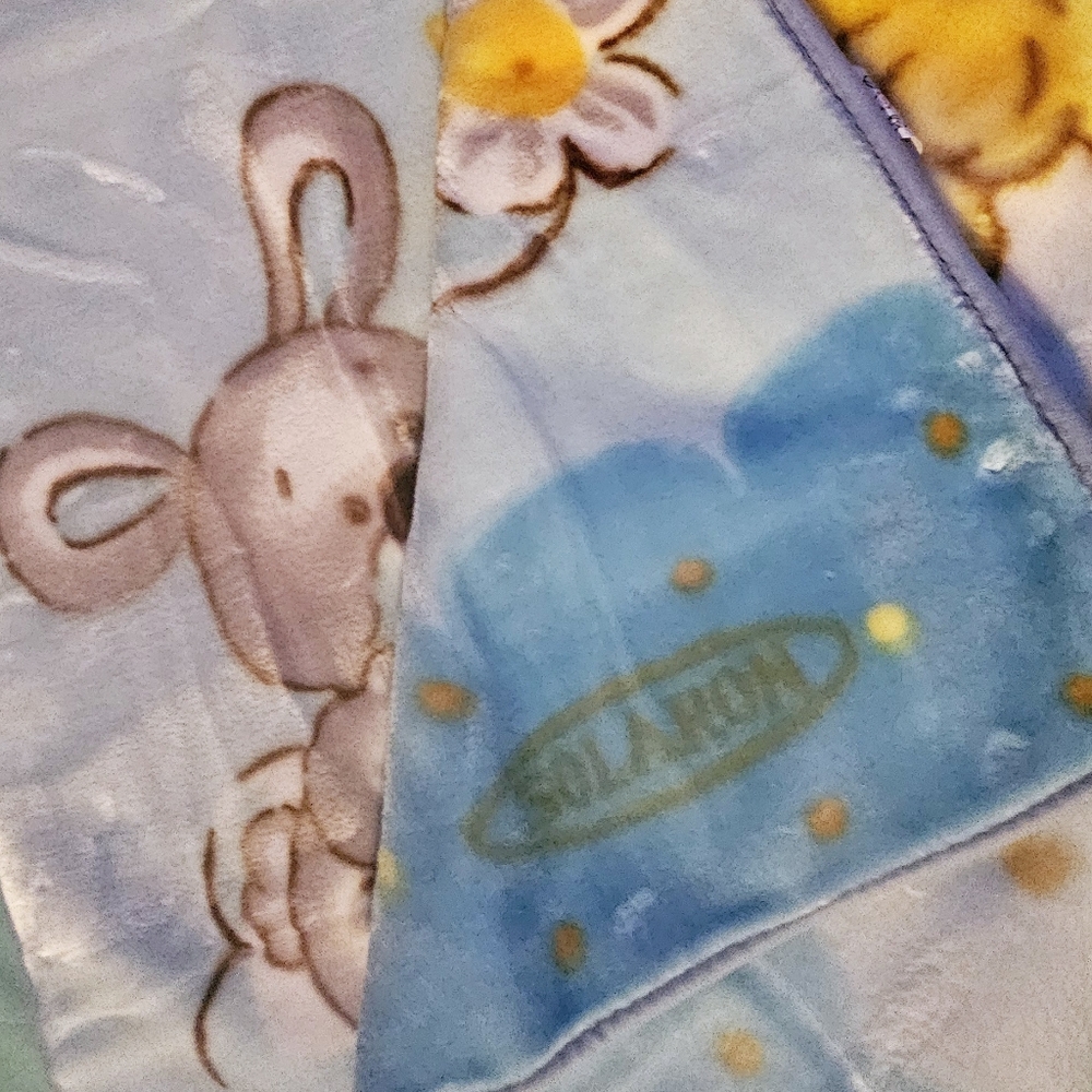 SOLARON BABY BLANKET - Picture 13 of 14